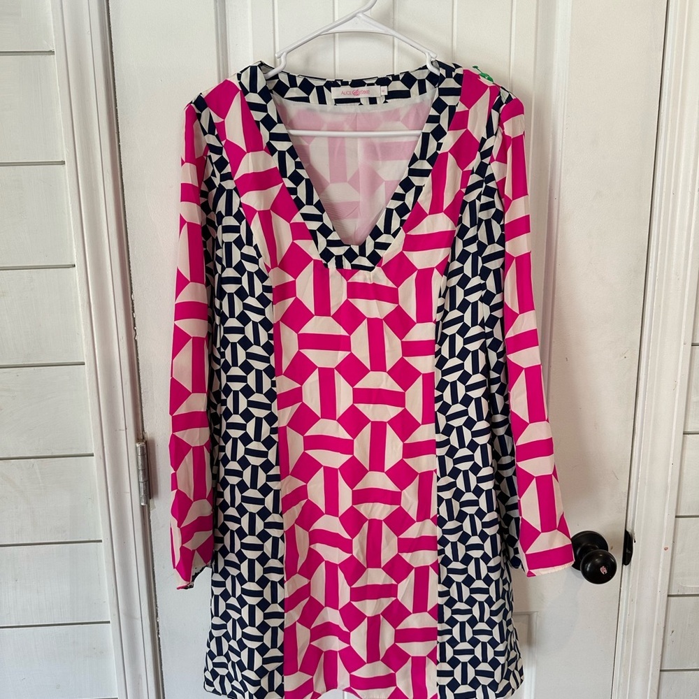 Alice & Trixie Black and Pink Patterned dress